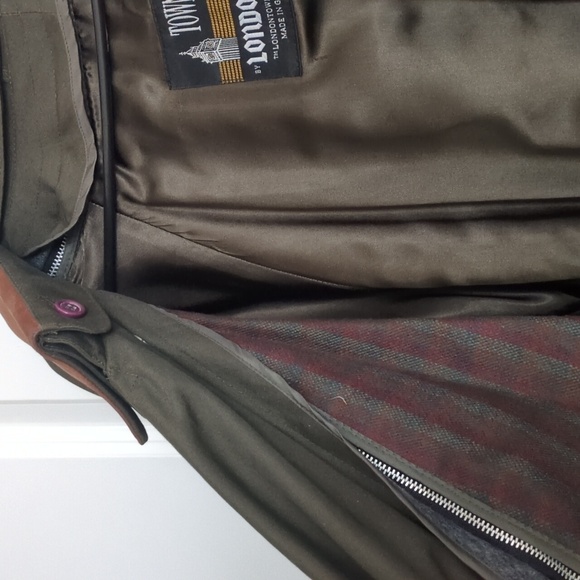 Men's Olive Green London Fog Trench Coat with Leather Collar - Picture 3 of 3